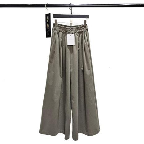 パンツ　カーキ