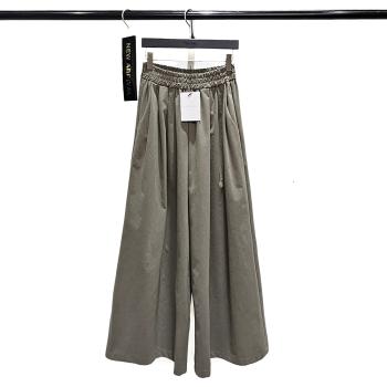 パンツ　カーキ